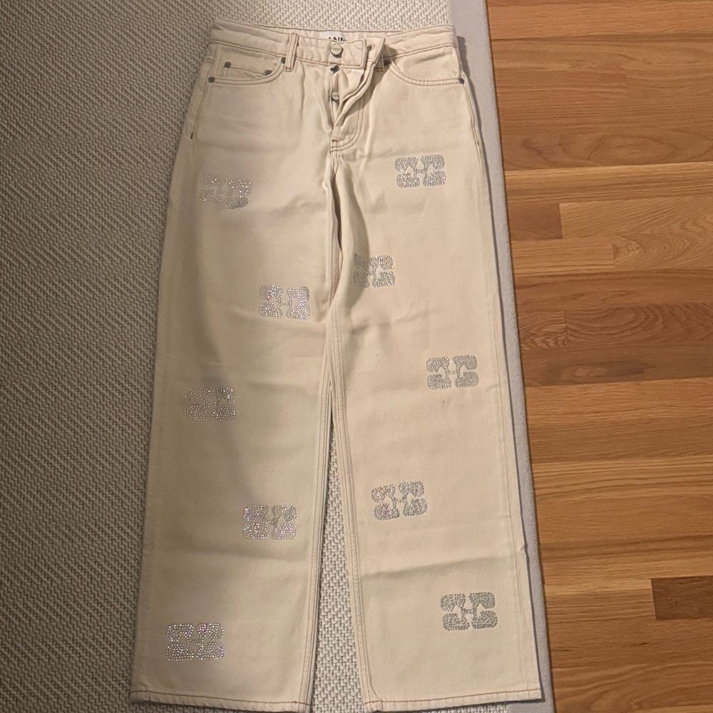 Stylish Cream Jeans with Silver Accents